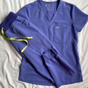 FIGS scrubs